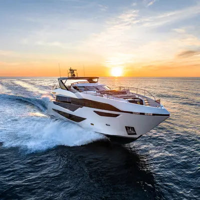 100 YACHT